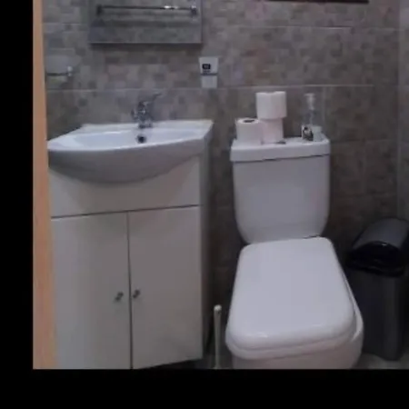 2 Bedroom Center Lägenhet *